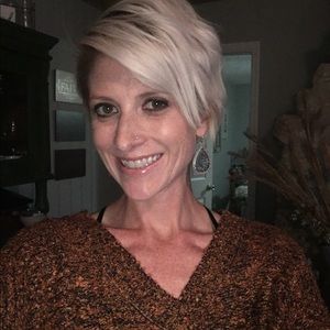 Meet your Posher, Ashley